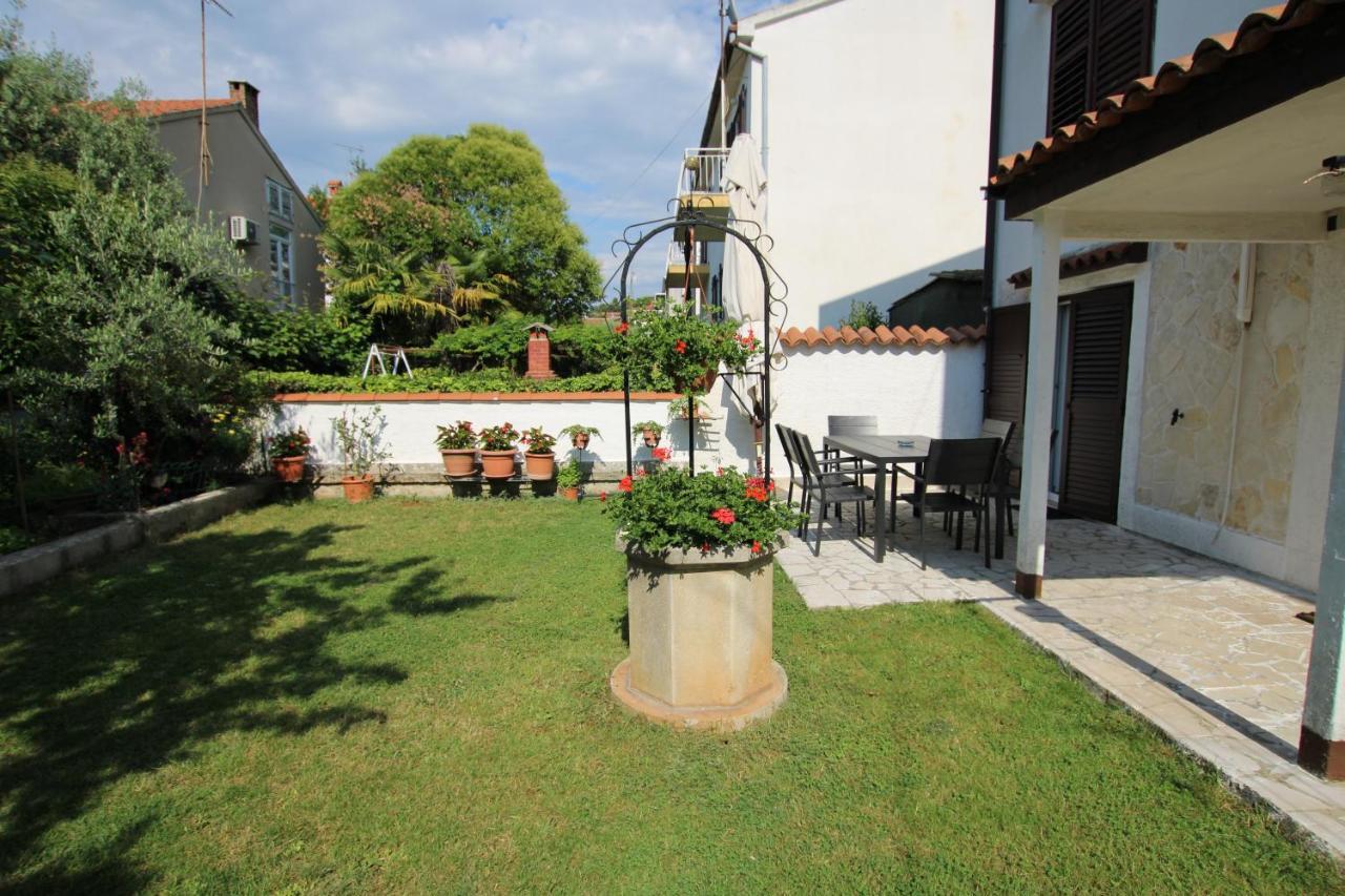 Apartment Sunny Garden Πόρετς Εξωτερικό φωτογραφία