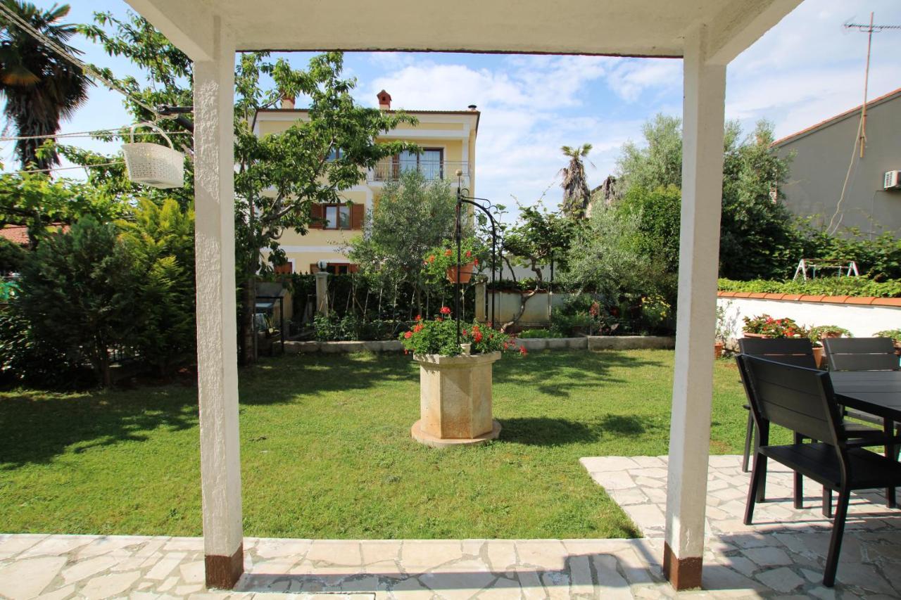 Apartment Sunny Garden Πόρετς Εξωτερικό φωτογραφία