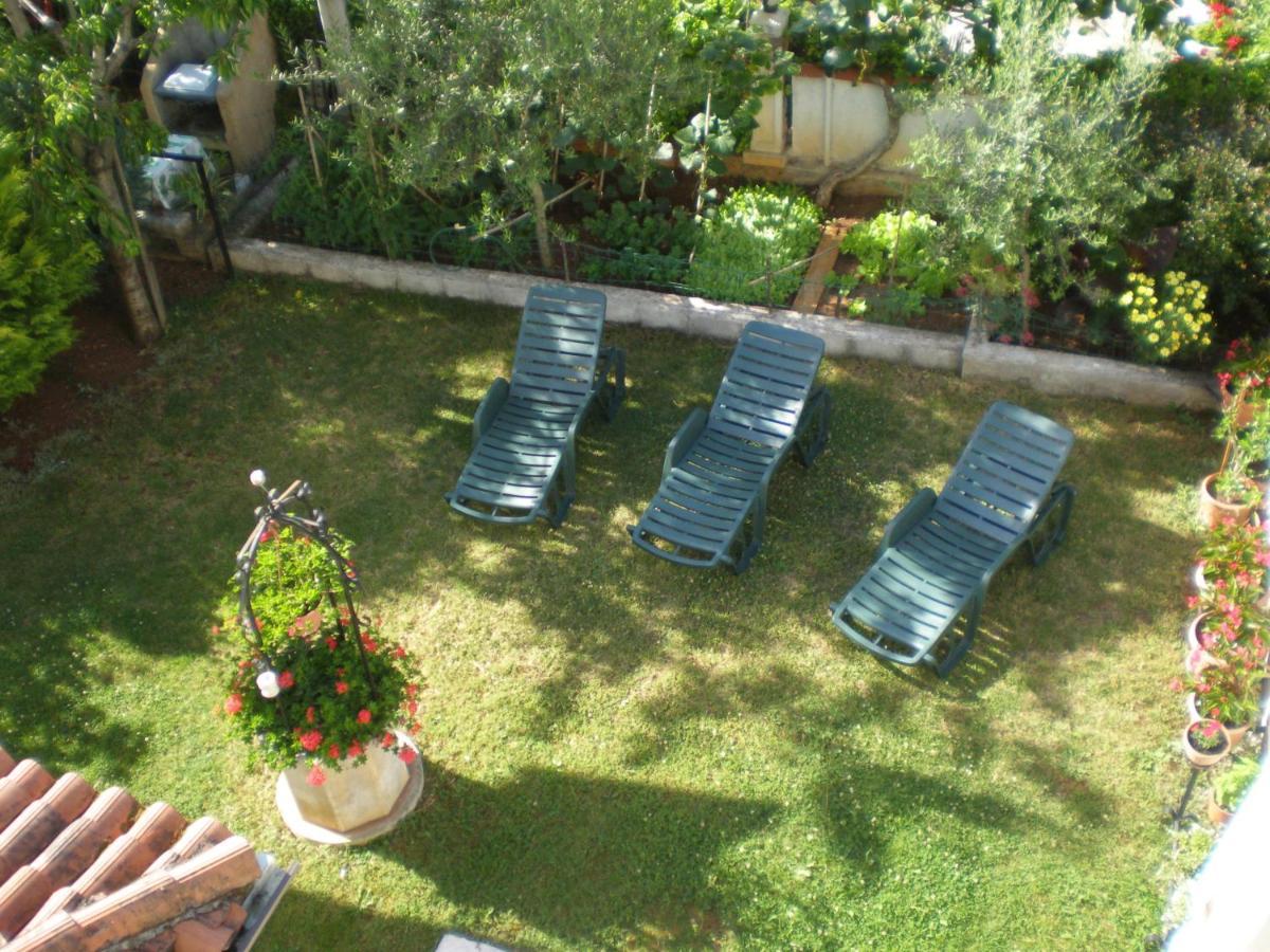 Apartment Sunny Garden Πόρετς Εξωτερικό φωτογραφία