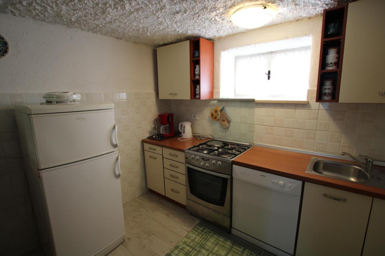 Apartment Sunny Garden Πόρετς Εξωτερικό φωτογραφία