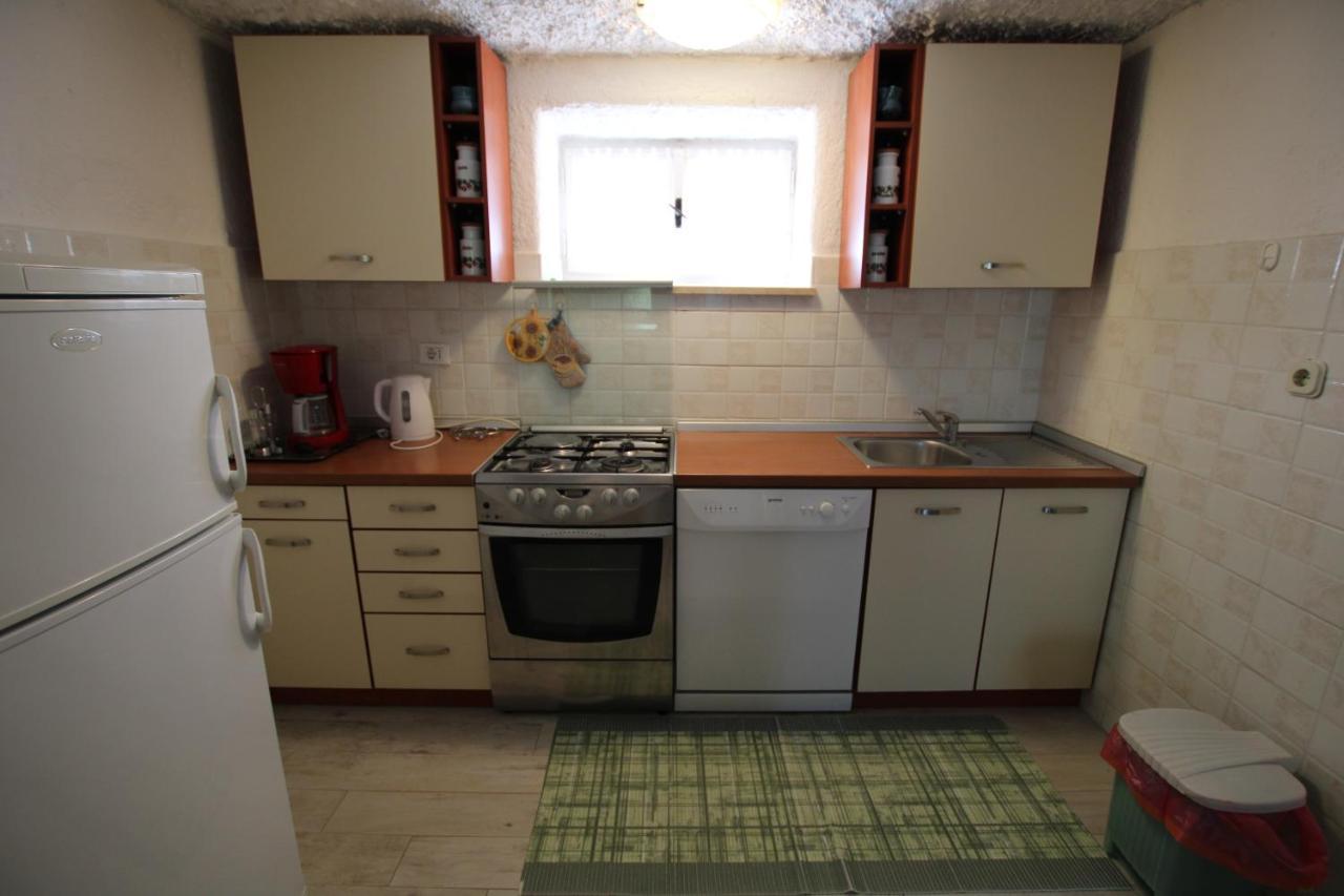 Apartment Sunny Garden Πόρετς Εξωτερικό φωτογραφία